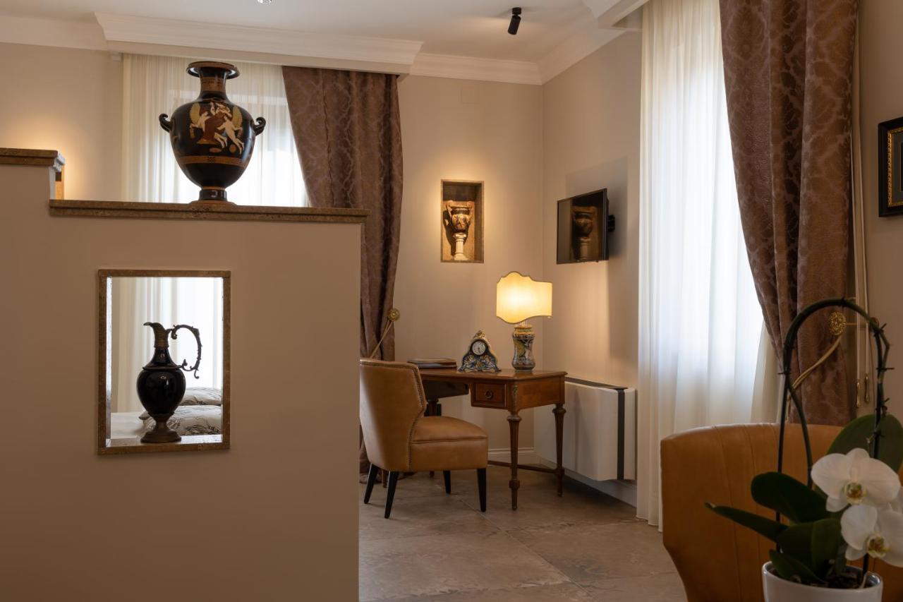 Domus Clelia Paestum Antica Luxury Rooms Bagian luar foto