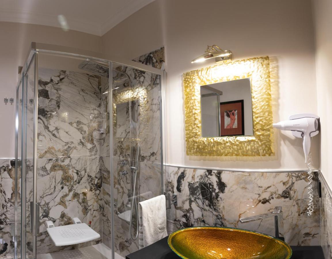 Domus Clelia Paestum Antica Luxury Rooms Bagian luar foto