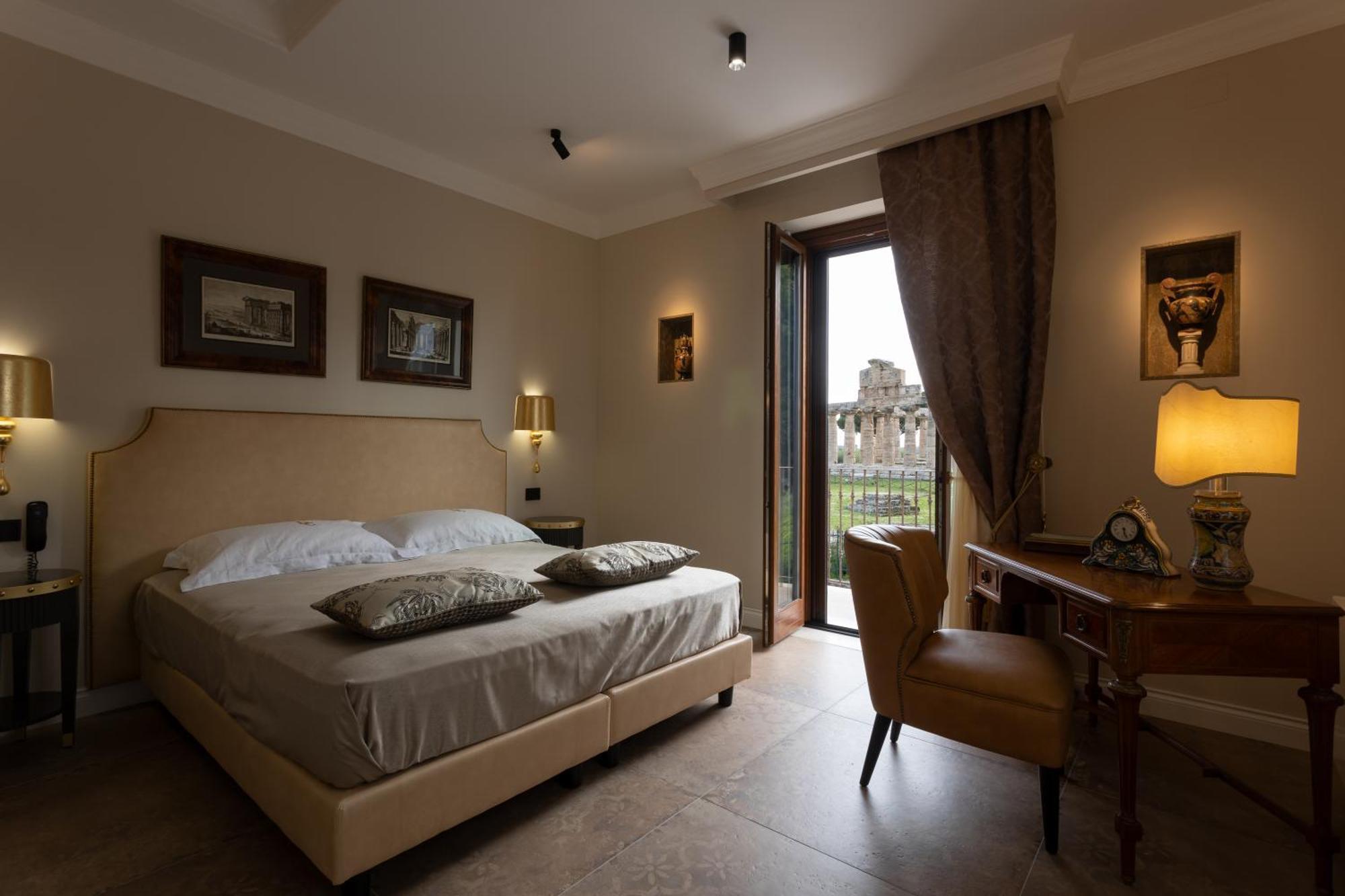 Domus Clelia Paestum Antica Luxury Rooms Bagian luar foto