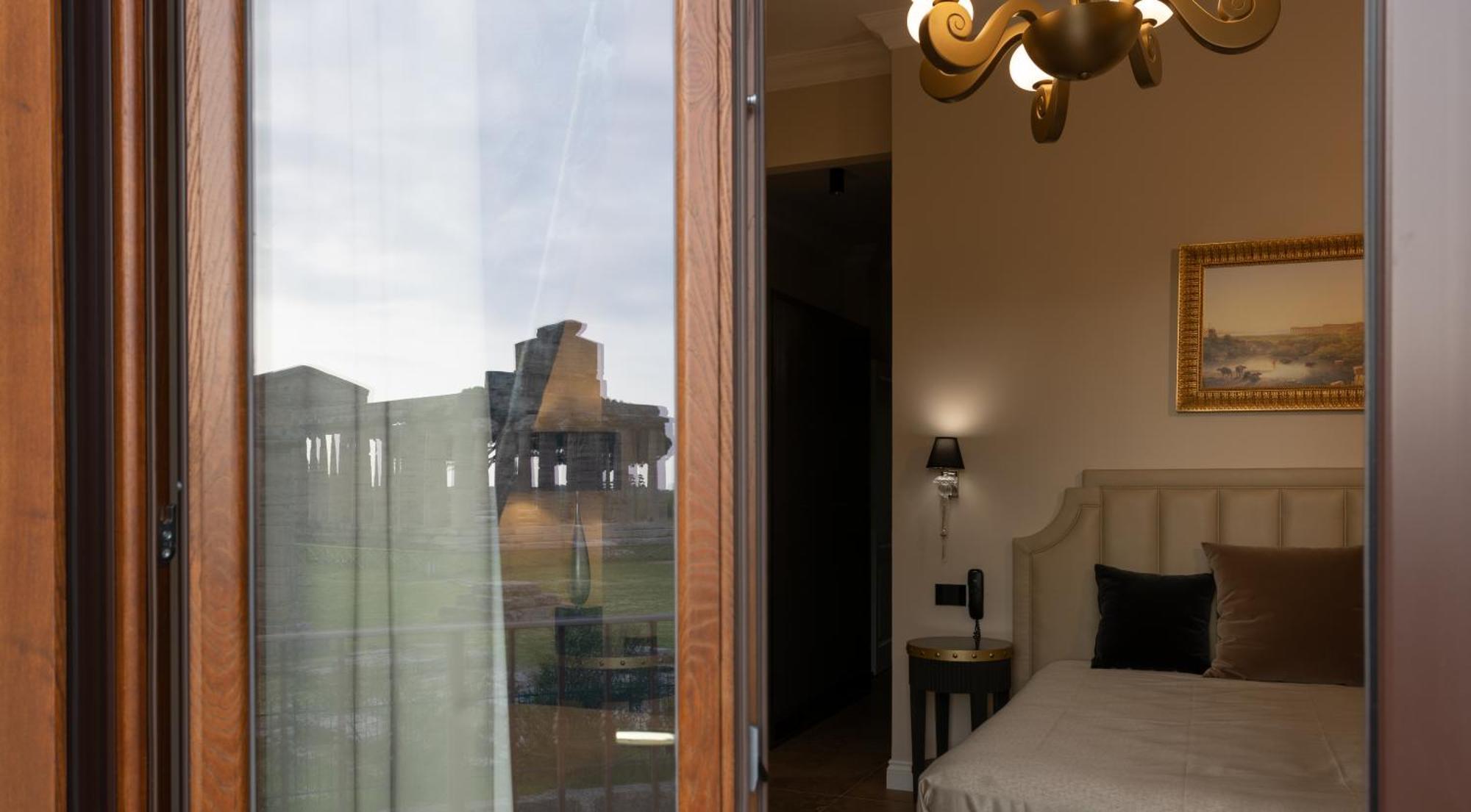 Domus Clelia Paestum Antica Luxury Rooms Bagian luar foto